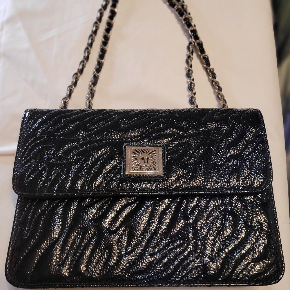 ANNE KLEIN Women's Handbag / Crossbody Bag with Gold-tone Chain Strap